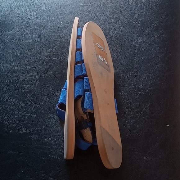Halogen, blue suede sandals, size 5 M, Sale! 2 for $20.00! - Picture 4 of 8